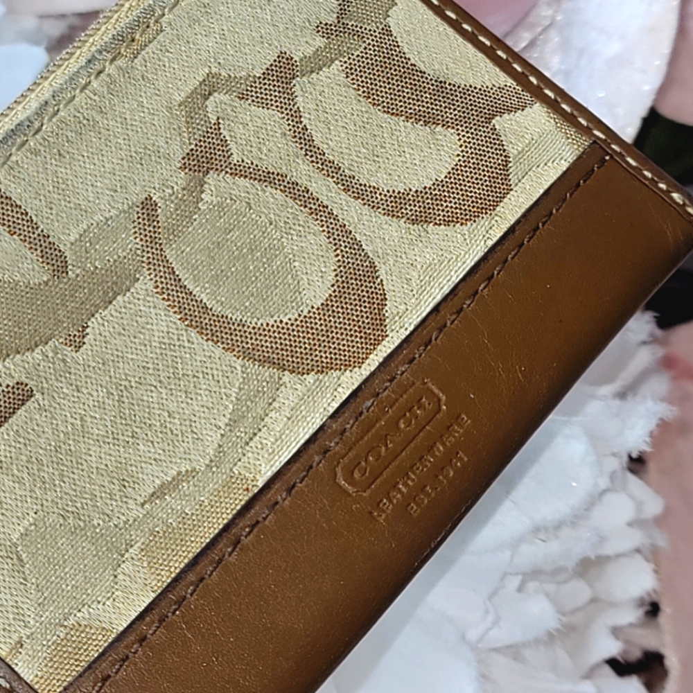 Coach Coin Purse - Picture 3 of 8